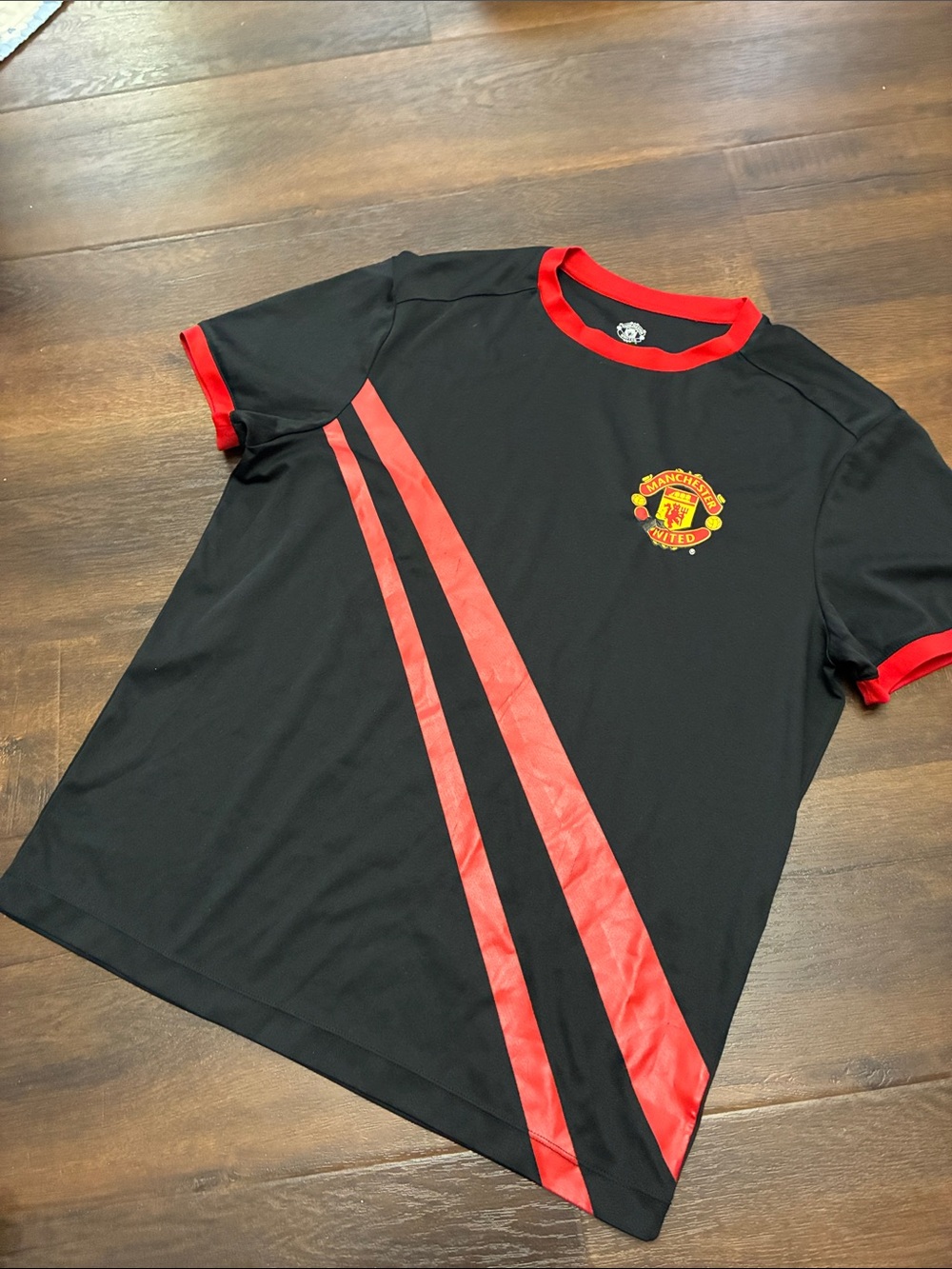 Men's MANCHESTER UNITED Black & Red Short-Sleeve Soccer Tee FIFA WORLD CUP SZ M